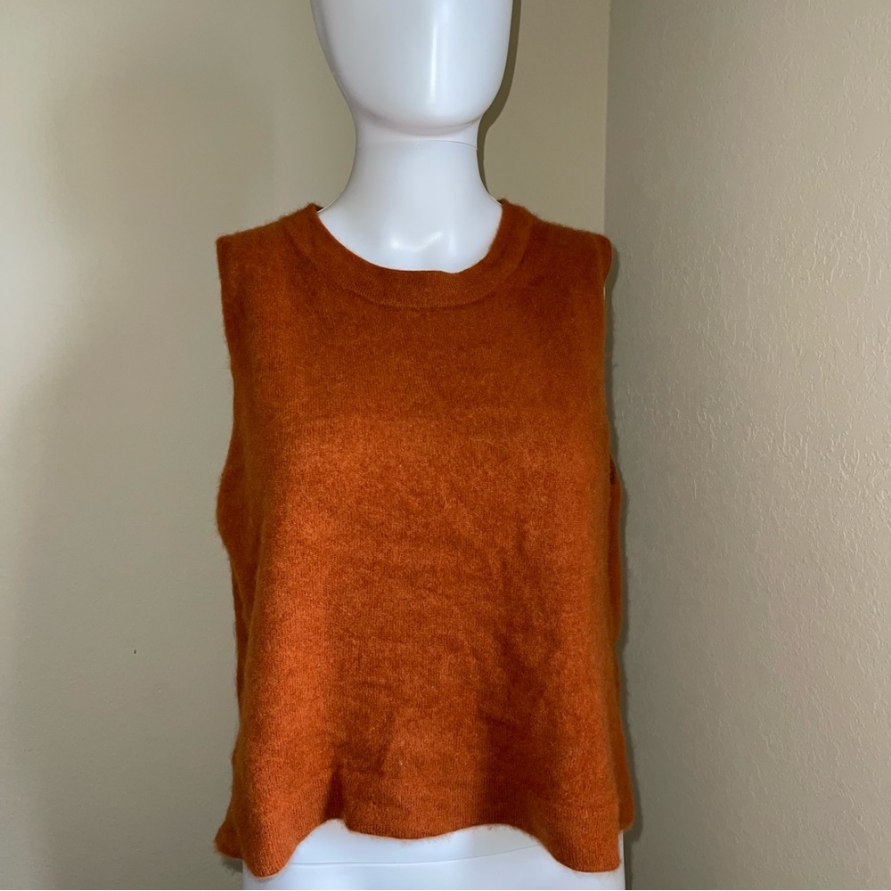 Cashmere vest